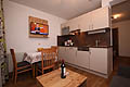 Appartement Murmli (Nr. 10) f�r 2-3 Personen - Schlaf/- Wohnraum, Dusche mit WC, K&uuml;chenzeile mit Sp&uuml;lmaschine und Mikrowelle, Kabel TV, Safe, Direktwahl-Telefon, WLAN und S&uuml;dbalkon